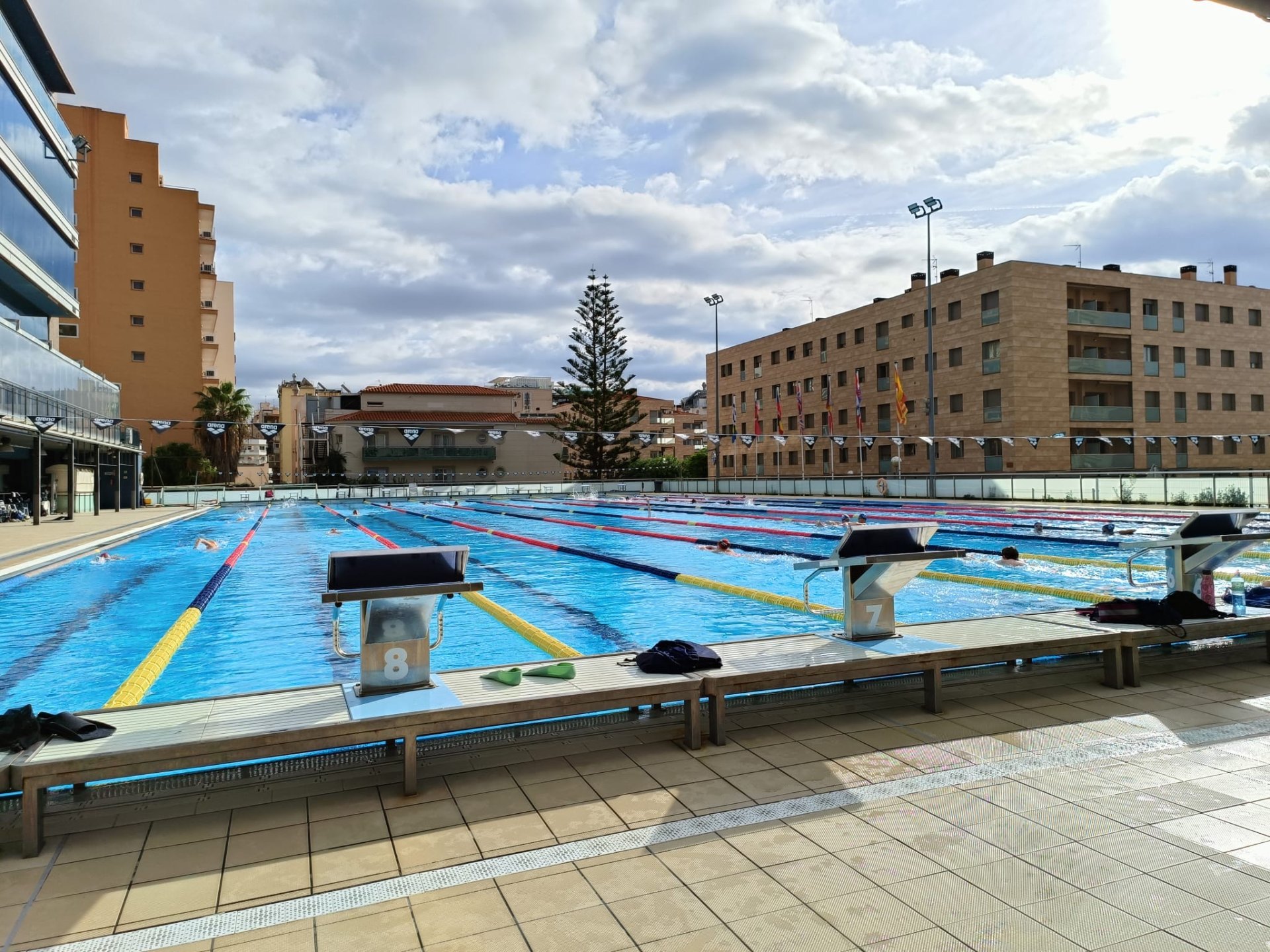 Outdoor 50m pool swim session