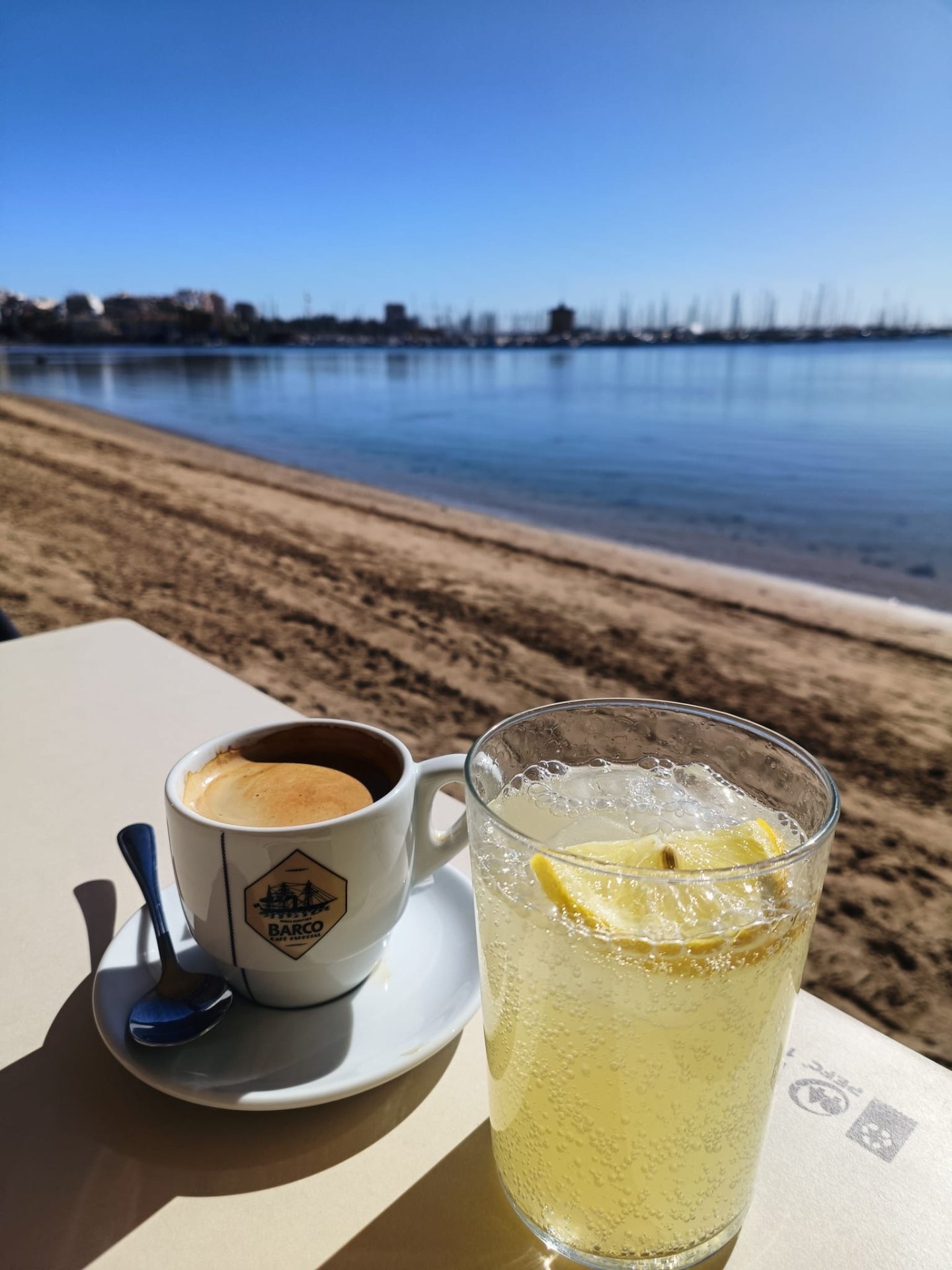 Coffee and lemonade by the coast
